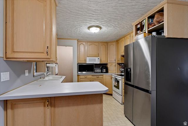 321 W 2575 N, Sunset, UT 84015