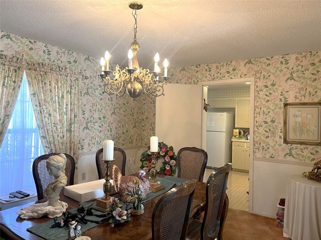 316 E Spring Street, Henrietta, TX 76365