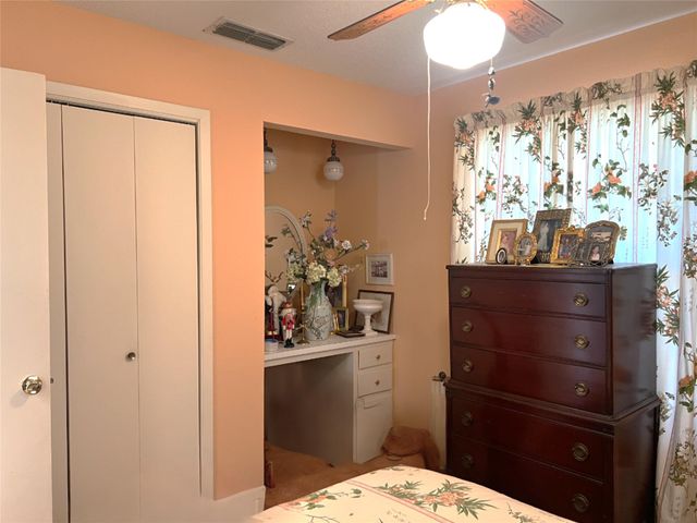 316 E Spring Street, Henrietta, TX 76365