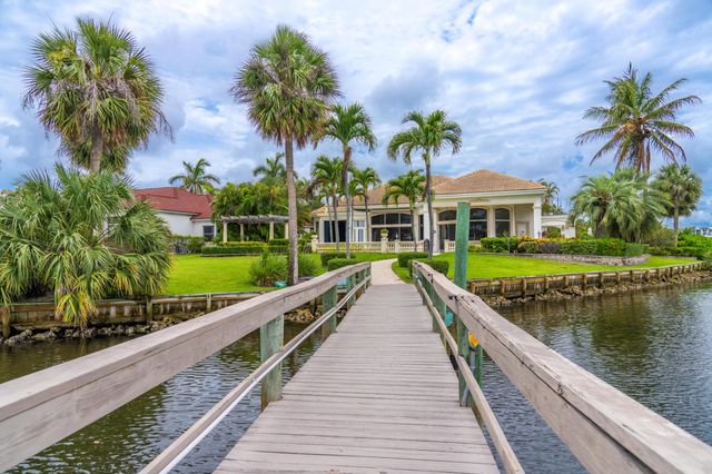 2435 SNOOK Trail, Palm Beach Gardens, FL 33410