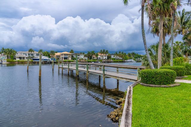 2435 SNOOK Trail, Palm Beach Gardens, FL 33410