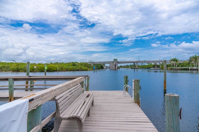 2435 SNOOK Trail, Palm Beach Gardens, FL 33410