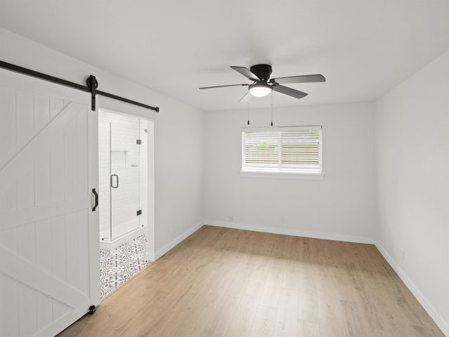 9204 Collinfield DR, Austin, TX 78758