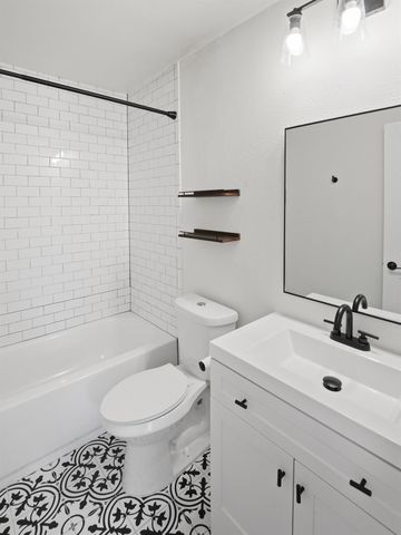 9204 Collinfield DR, Austin, TX 78758