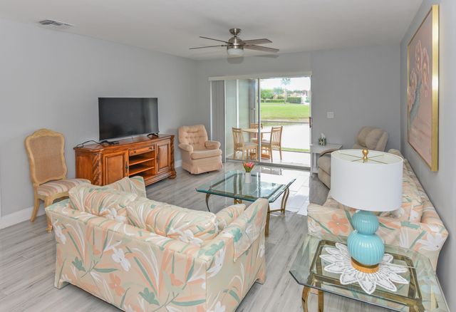 342 Lake Evelyn Drive, West Palm Beach, FL 33411