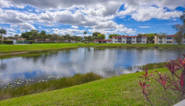 342 Lake Evelyn Drive, West Palm Beach, FL 33411