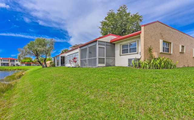342 Lake Evelyn Drive, West Palm Beach, FL 33411