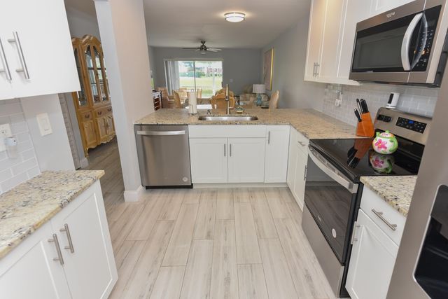 342 Lake Evelyn Drive, West Palm Beach, FL 33411