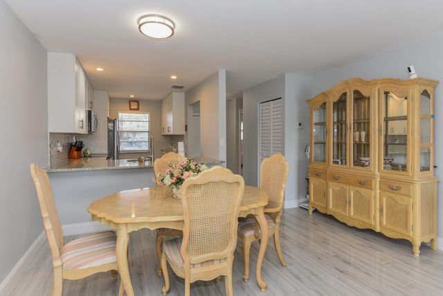 342 Lake Evelyn Drive, West Palm Beach, FL 33411