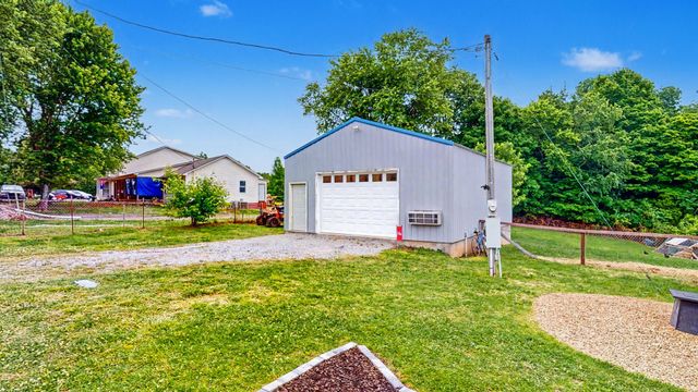 133 Cleveland Rd, Wartrace, TN 37183