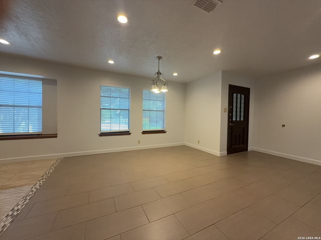 19739 Encino Way, San Antonio, TX 78259