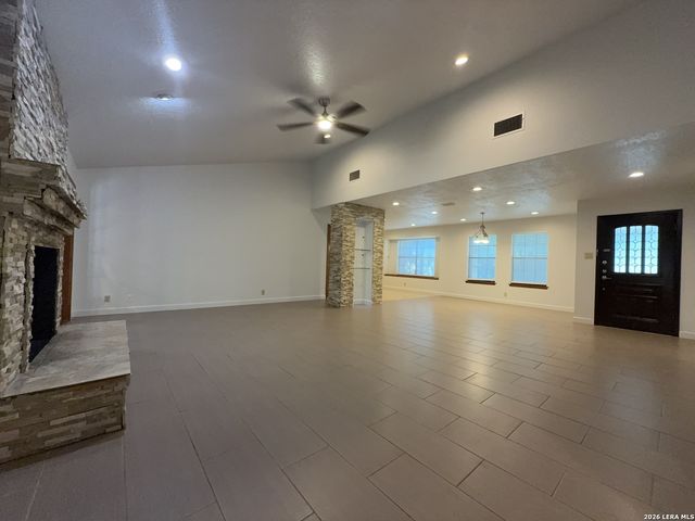 19739 Encino Way, San Antonio, TX 78259