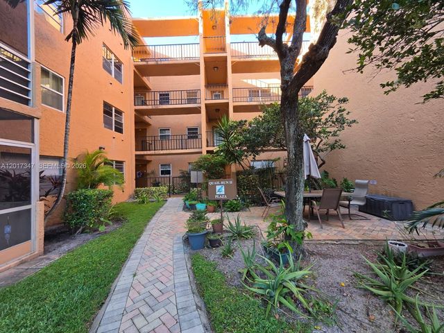 3050 E Sunrise Lakes Dr 402, Sunrise, FL 33322