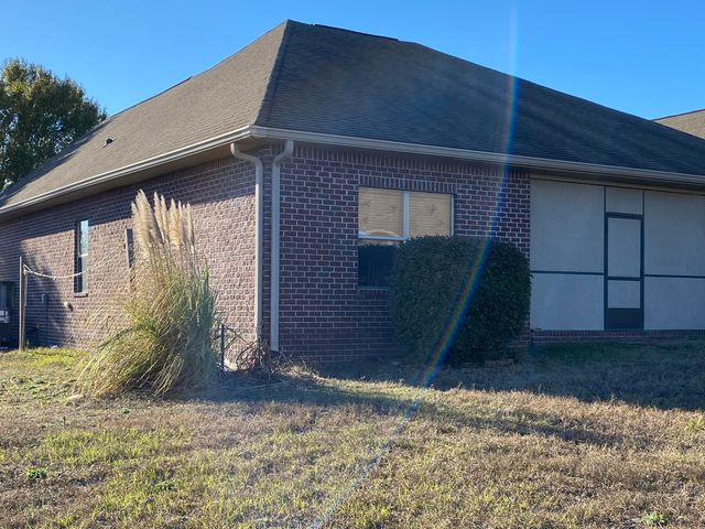402 Wych Circle, Crestview, FL 32536