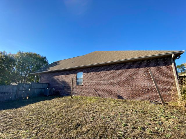 402 Wych Circle, Crestview, FL 32536