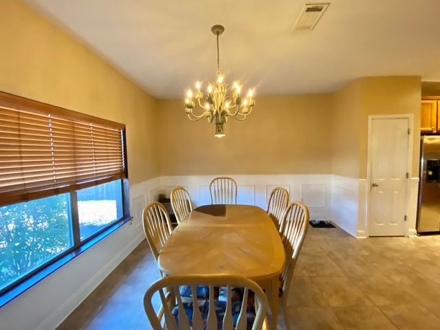 402 Wych Circle, Crestview, FL 32536