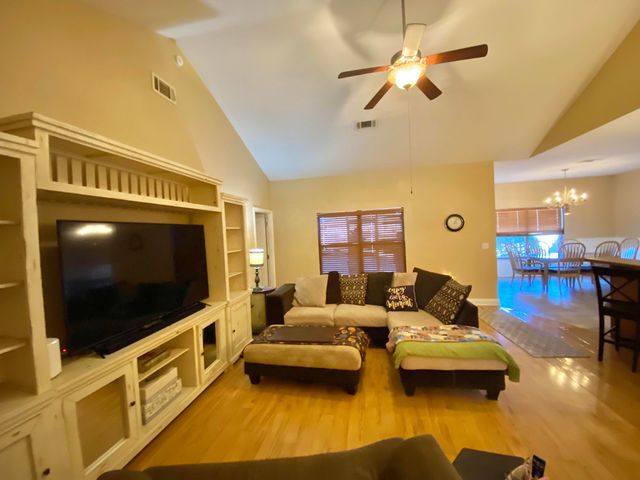 402 Wych Circle, Crestview, FL 32536