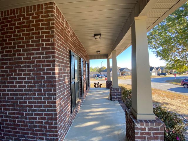 402 Wych Circle, Crestview, FL 32536