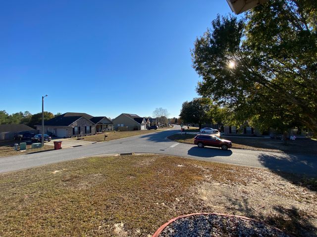 402 Wych Circle, Crestview, FL 32536