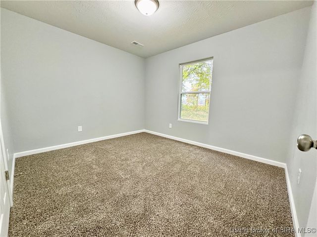 364 Oak Street, Austin, IN 47102