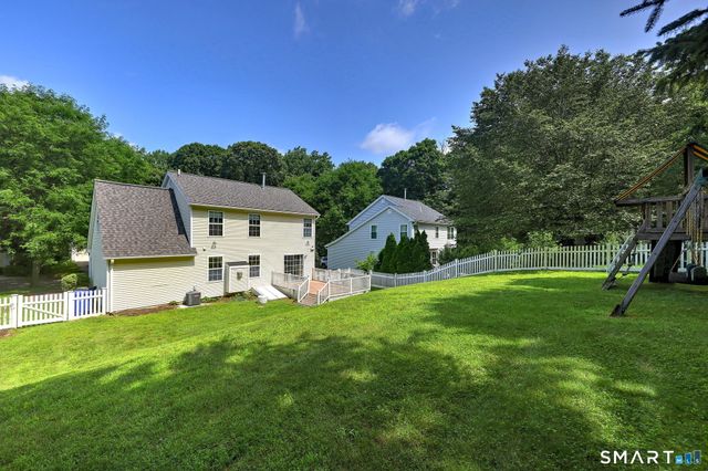 33 Acorn Lane, Milford, CT 06461