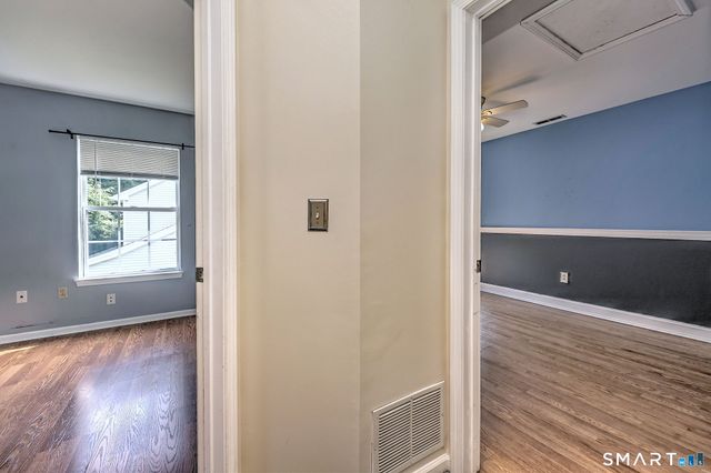 33 Acorn Lane, Milford, CT 06461