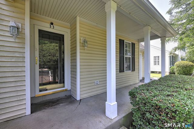 33 Acorn Lane, Milford, CT 06461