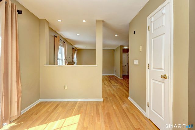33 Acorn Lane, Milford, CT 06461
