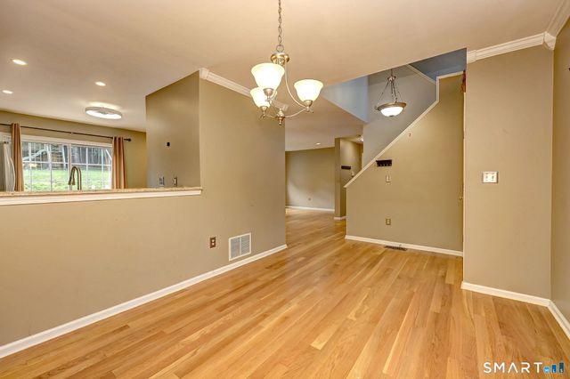 33 Acorn Lane, Milford, CT 06461