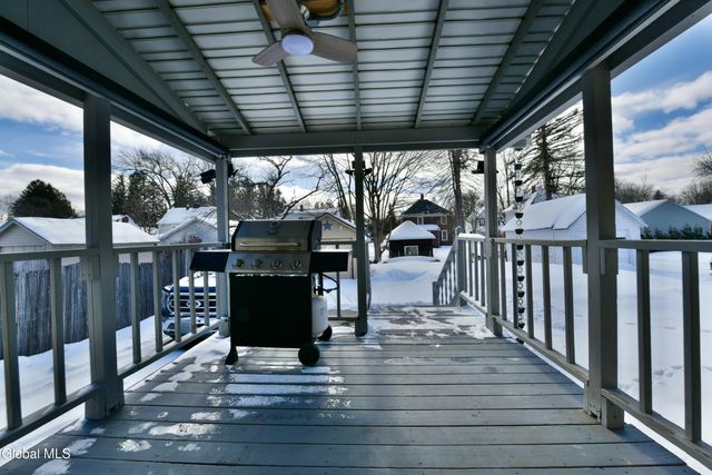 96 6th Avenue, Gloversville, NY 12078