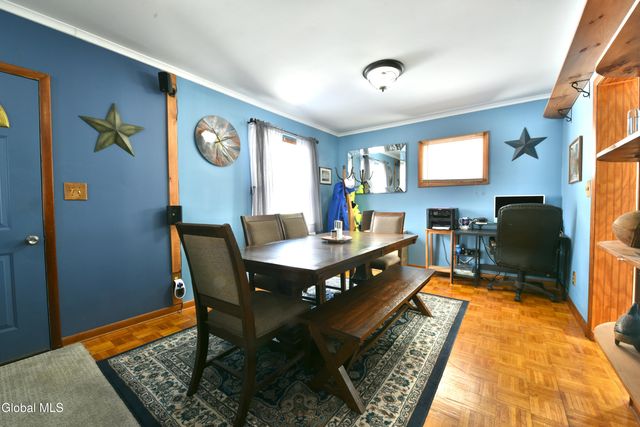 96 6th Avenue, Gloversville, NY 12078