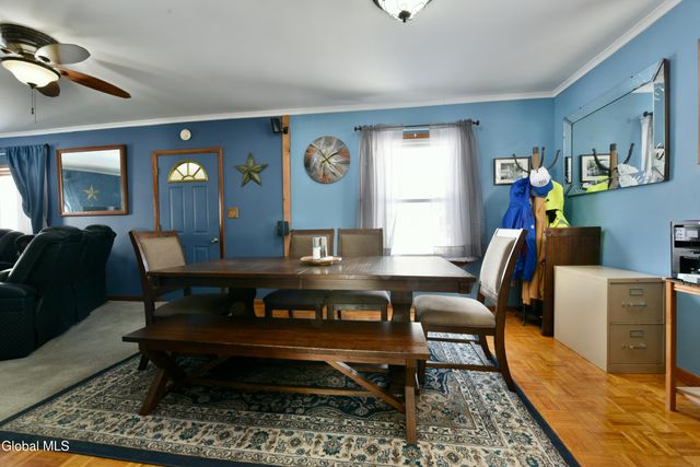 96 6th Avenue, Gloversville, NY 12078