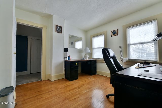 96 6th Avenue, Gloversville, NY 12078