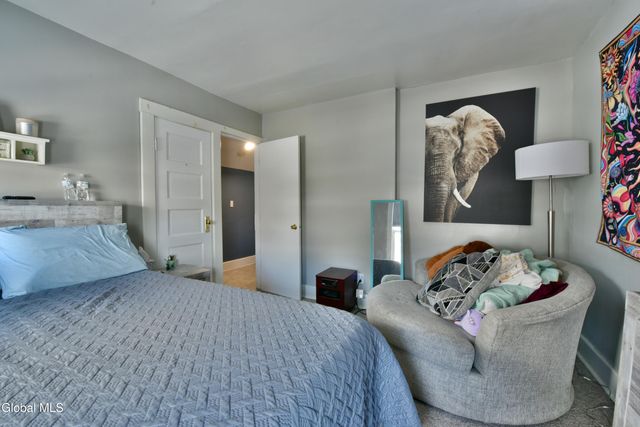 96 6th Avenue, Gloversville, NY 12078