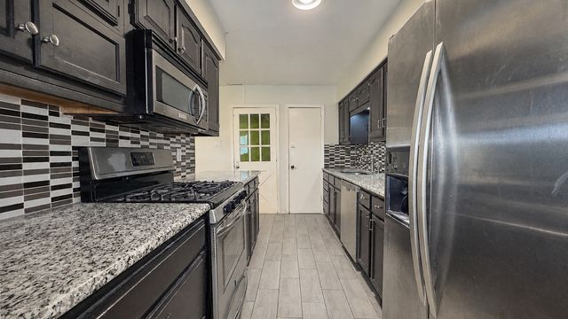 809 Memorial Drive, Wylie, TX 75098