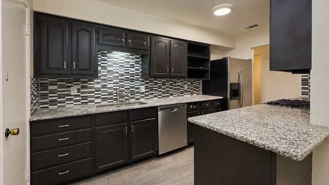 809 Memorial Drive, Wylie, TX 75098