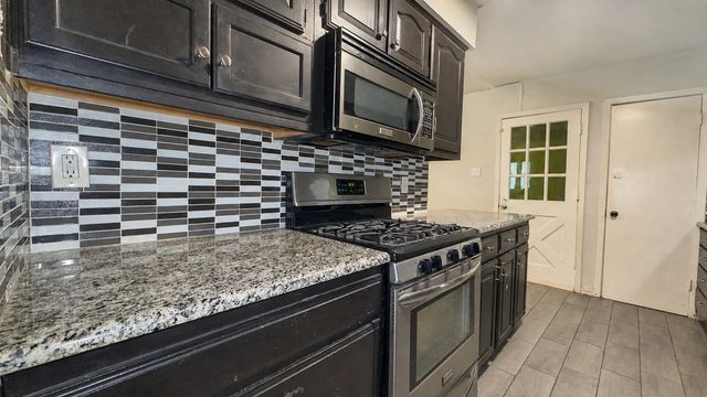 809 Memorial Drive, Wylie, TX 75098