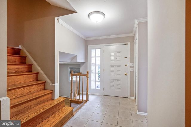 2012 FRIENDSHIP LN, Falls Church, VA 22043