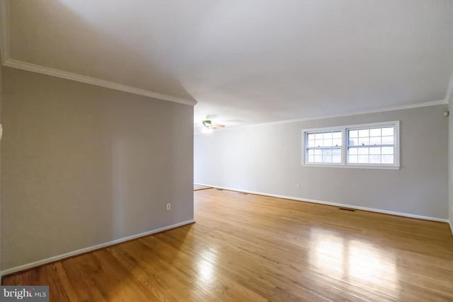 2012 FRIENDSHIP LN, Falls Church, VA 22043