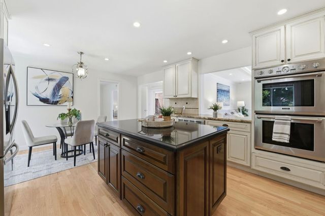 2140 Carmelita Avenue, Hillsborough, CA 94010