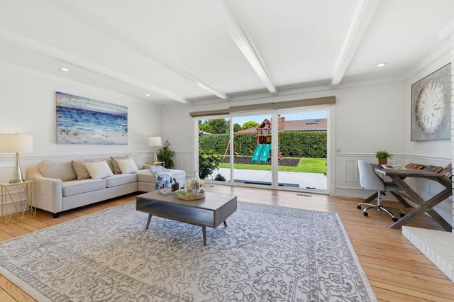 2140 Carmelita Avenue, Hillsborough, CA 94010