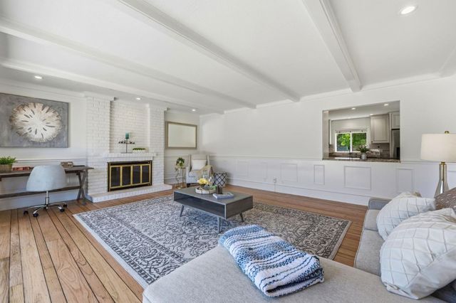 2140 Carmelita Avenue, Hillsborough, CA 94010