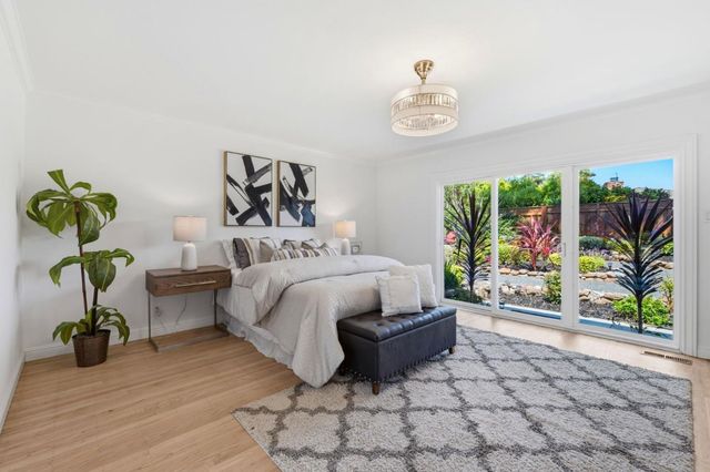 2140 Carmelita Avenue, Hillsborough, CA 94010