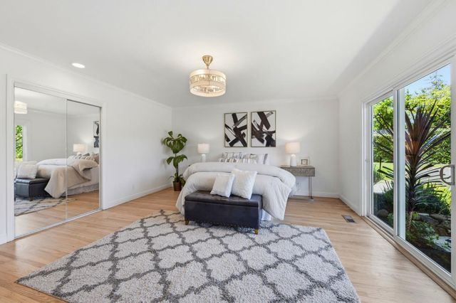 2140 Carmelita Avenue, Hillsborough, CA 94010