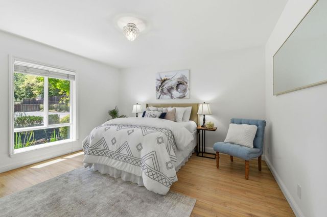 2140 Carmelita Avenue, Hillsborough, CA 94010