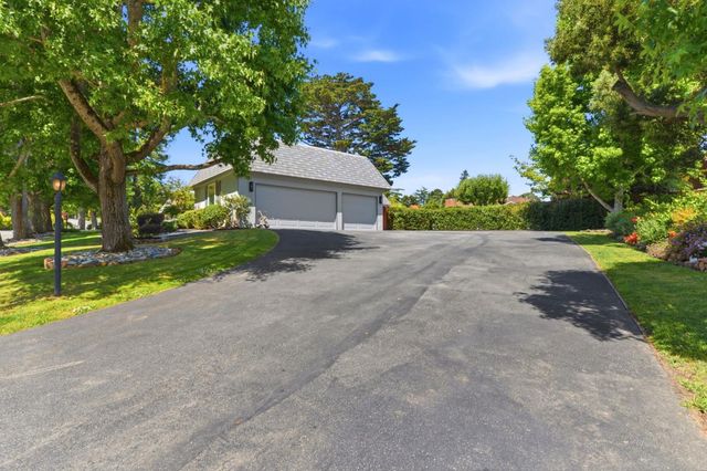 2140 Carmelita Avenue, Hillsborough, CA 94010
