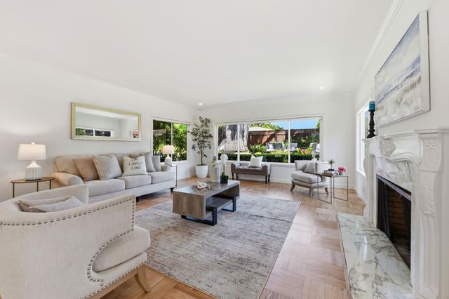 2140 Carmelita Avenue, Hillsborough, CA 94010