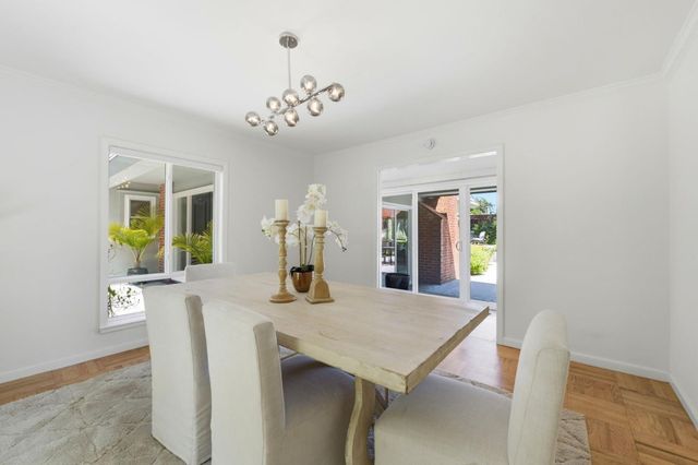 2140 Carmelita Avenue, Hillsborough, CA 94010