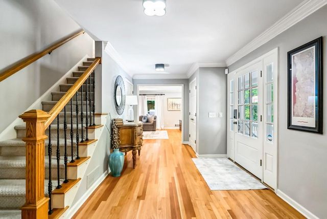 450 W Spalding Drive, Sandy Springs, GA 30328