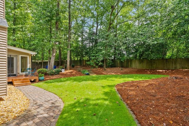 450 W Spalding Drive, Sandy Springs, GA 30328